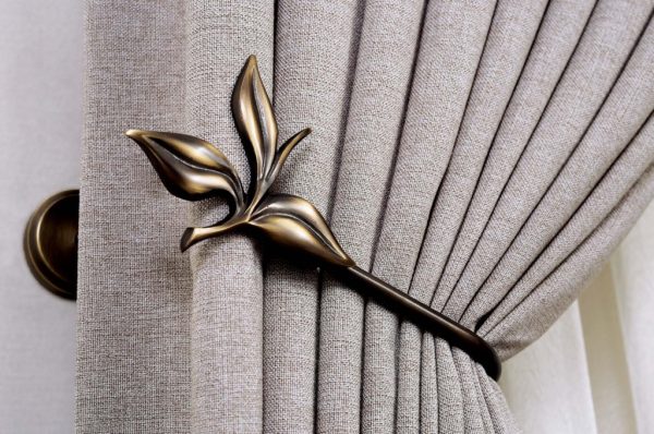 Persepolis Curtain Accessories - Curtain Holder - Curtain Rail - Curtain Holdback - Metal Accessories -12.1040